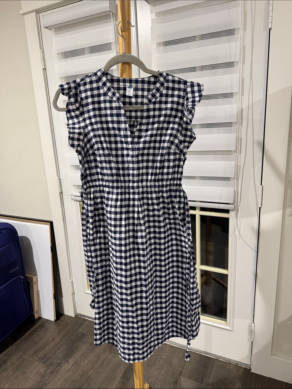 Old Navy Navy & White Gingham Maternity Top - Picture 3 of 3